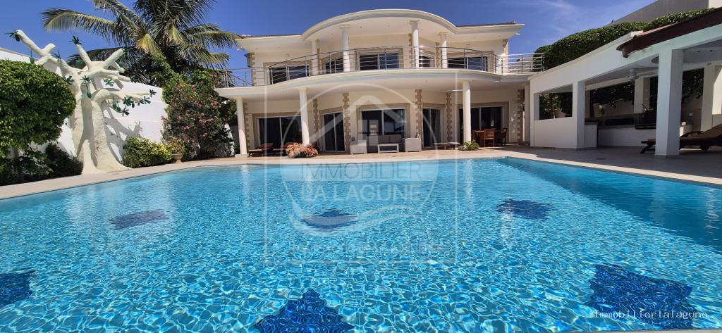 Agence Immobilière Saly Sénégal - V3225 - Villa à SALY - V3225-villa-a-vendre-a-saly-senegal-avec-piscine