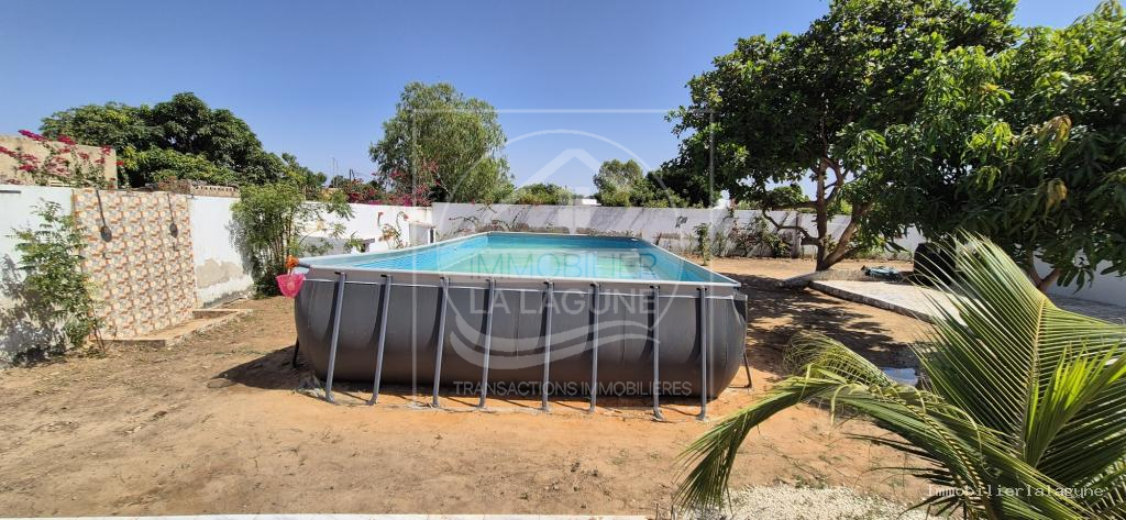 Agence Immobilière Saly Sénégal - V3232 - Villa à SALY - V3232-villa-a-vendrea-saly-senegal-avec-piscine