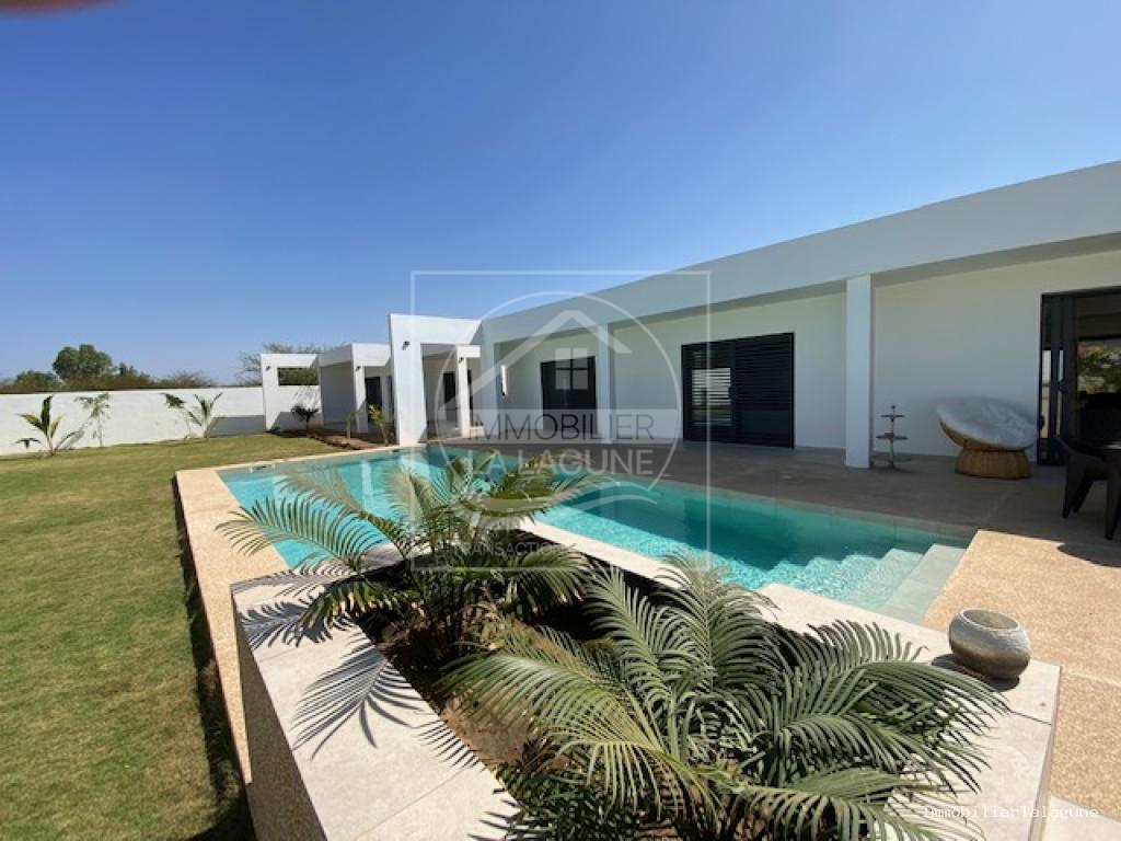 Agence Immobilière Saly Sénégal - V3233 - Villa à NGAPAROU - V3233 villa a vendre ngaparou senegal