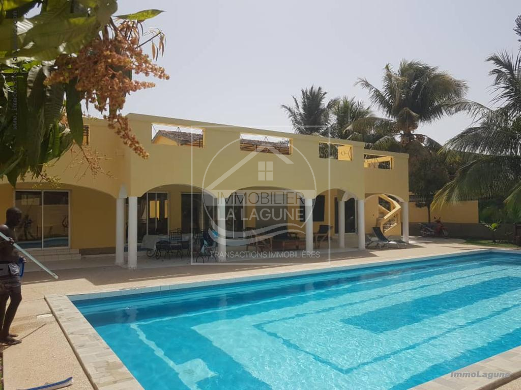 Agence Immobilière Saly Sénégal - V2825 - Villa à SALY - V2825 villa en bail a vendre a saly