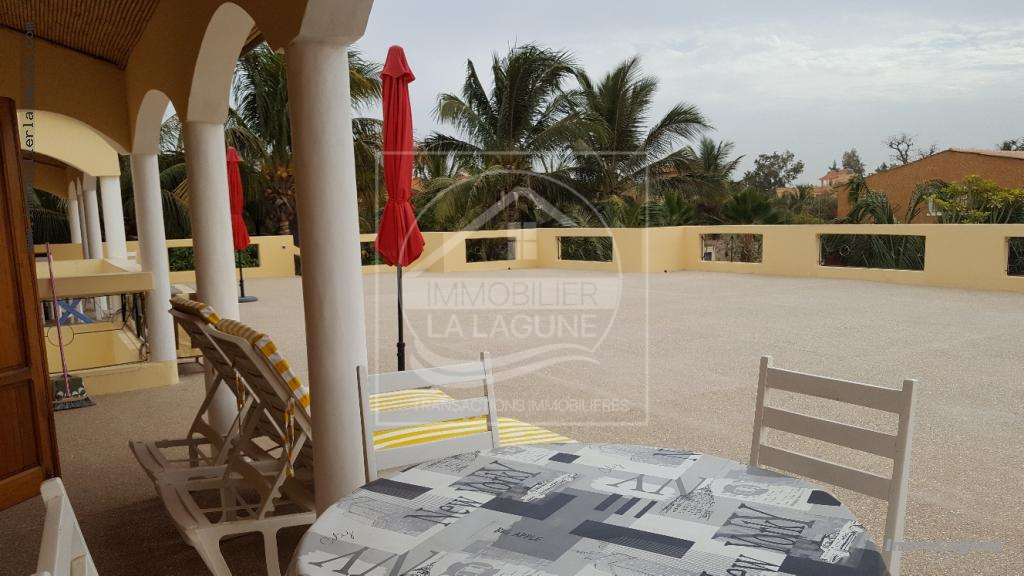 Agence Immobilière Saly Sénégal - V2825 - Villa à SALY - V2825-villa-a-vendre-a-saly-senegal-avec-pisicne