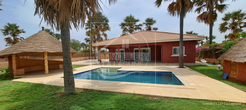 Agence Immobilière Saly Sénégal - V3181 - Villa à SALY - V3181-villa-a-vendre-a-saly-dans-un-domaine-senegal