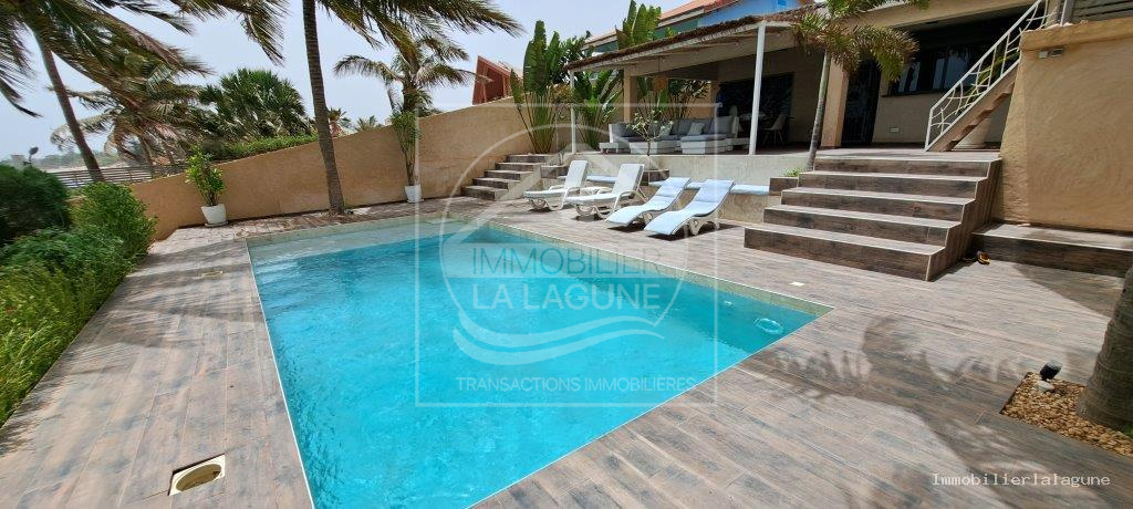 Agence Immobilière Saly Sénégal - V3182 - Villa à NIANING - V3182-villa-a-vendre-a-nianing-senegal-bord-de-mer-avec-piscine