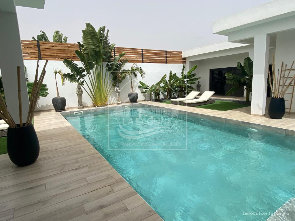 Agence Immobilière Saly Sénégal - V3183 - Villa à NGAPAROU - 3 villa a vendre ngaparou senegal