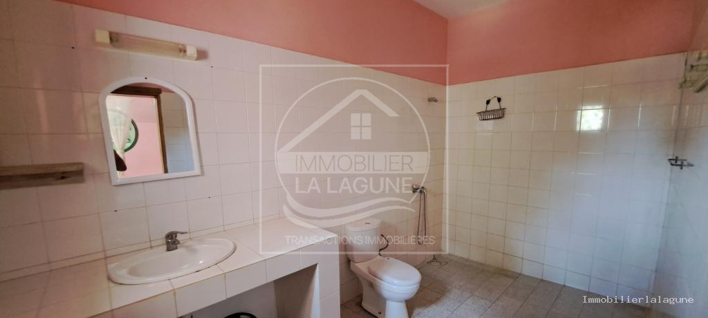 Agence Immobilière Saly Sénégal - V3190 - Villa à NGAPAROU - V3190-villa-a-vendre-a-ngaparou-senegal-avec-piscine