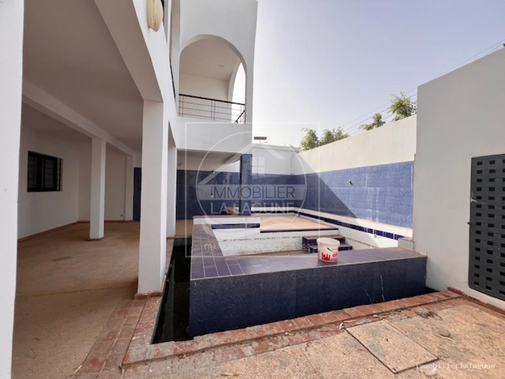 Agence Immobilière Saly Sénégal - V3191 - Villa à SOMONE - V3191-villa-a-vendre-a-somone-avec-piscine-senegal