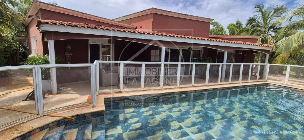 Agence Immobilière Saly Sénégal - V3211 - Villa à SALY - V3211-villa-a-vendre-en-residence-a-saly-avec-piscine-senegal